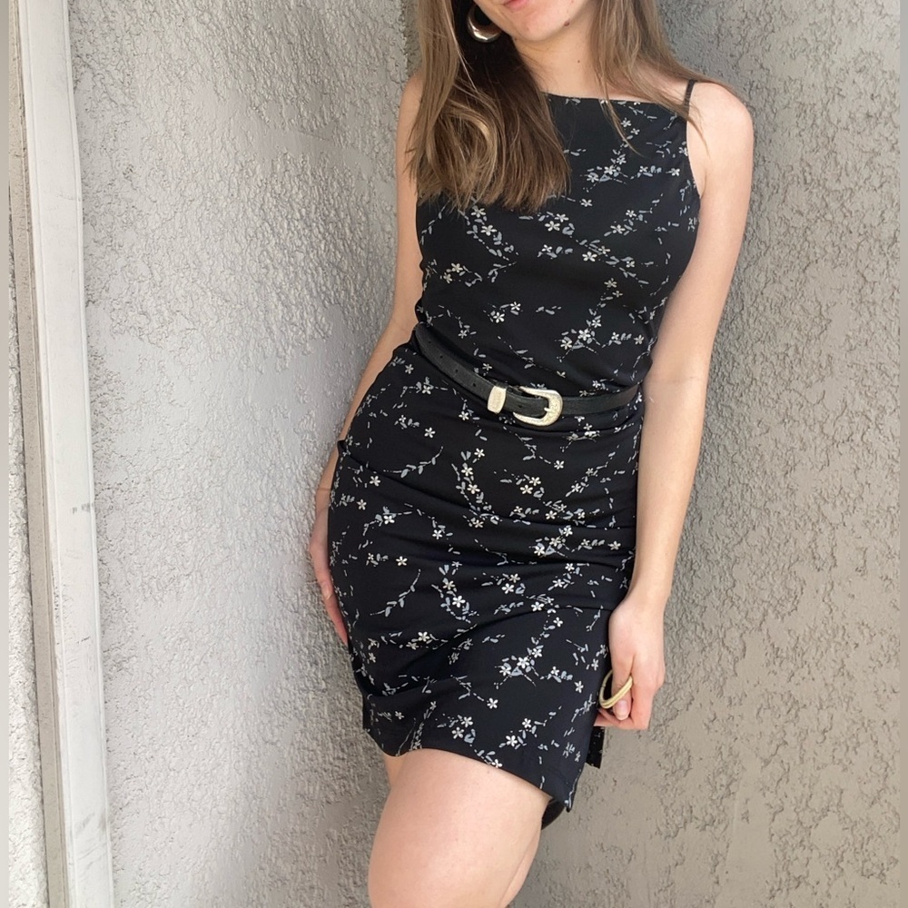 Vintage black floral pencil skirt size S